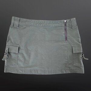 Y2K Micro Mini Cargo Skirt Womens Size 7 Grunge Zipper Flap pockets Khaki Green